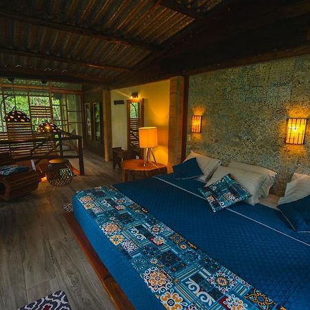 Jamu Lodge Puerto Montufar Екстериор снимка