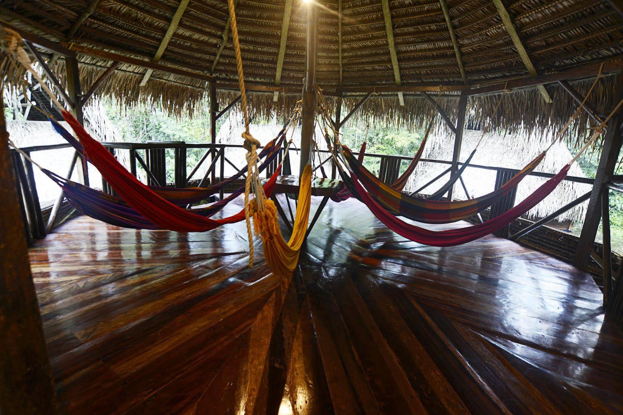 Jamu Lodge Puerto Montufar Екстериор снимка