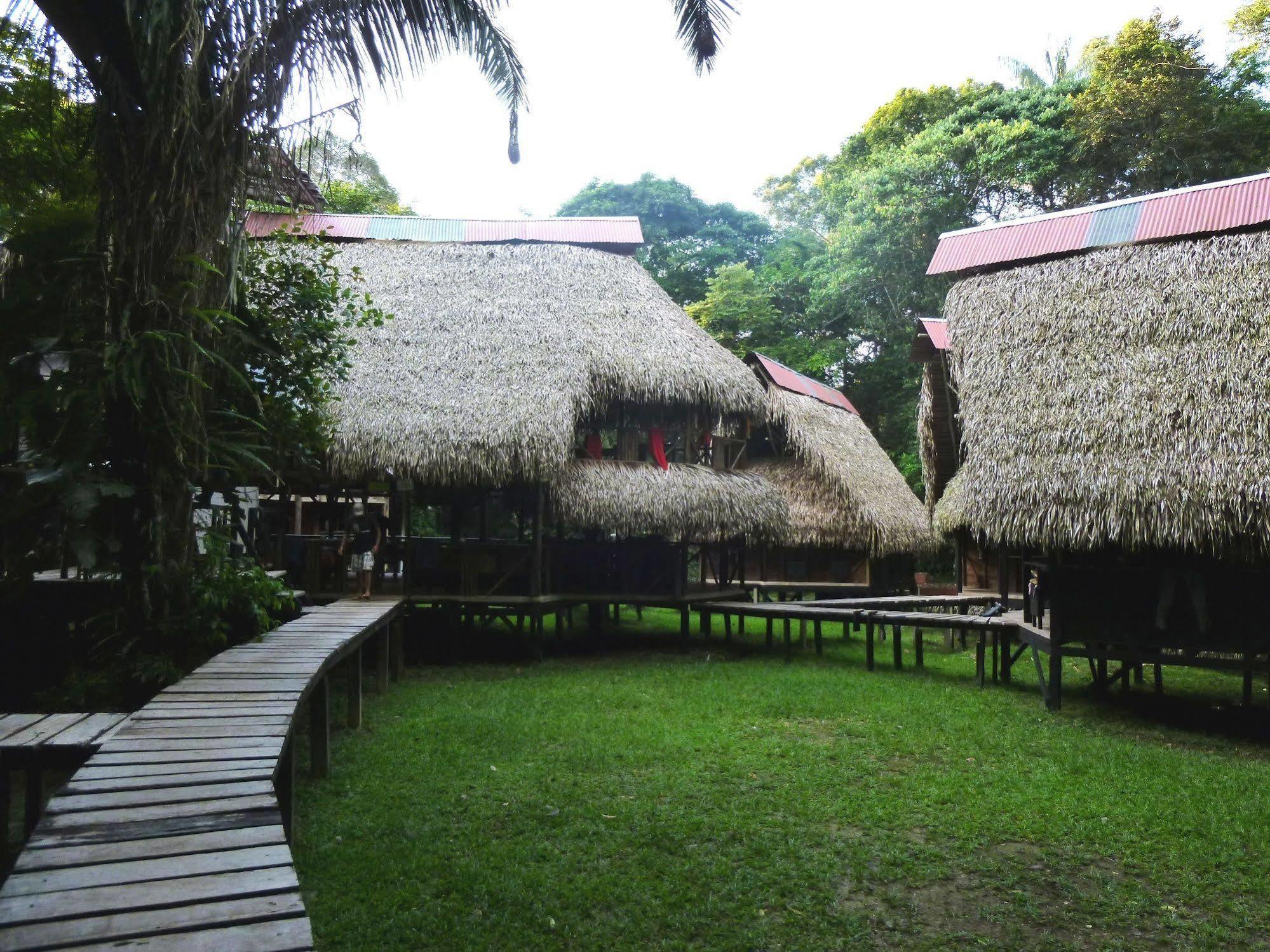 Jamu Lodge Puerto Montufar Екстериор снимка