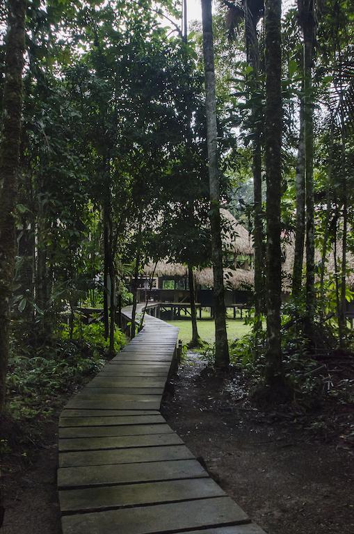 Jamu Lodge Puerto Montufar Екстериор снимка